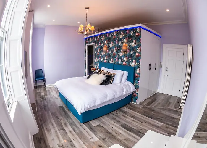 Homestay Gardiner House